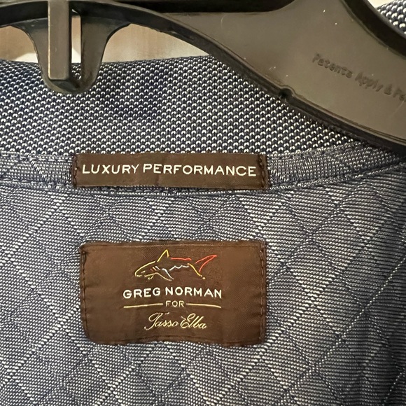 3 for $20 Bundle any 3 items priced $15 and under and get them for $20🛍️🛍️🛍️ - Picture 6 of 8